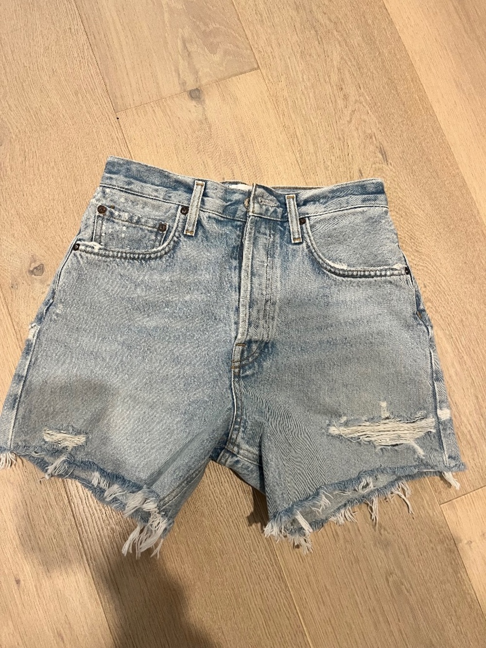 AGOLDE Riley Shorts SZ 25